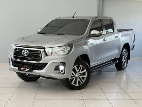 TOYOTA HILUX 2.8 SRV 4X4 CD 16V DIESEL 4P AUTOMÁTICO